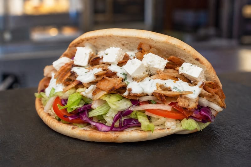 Chicken Döner mit Feta