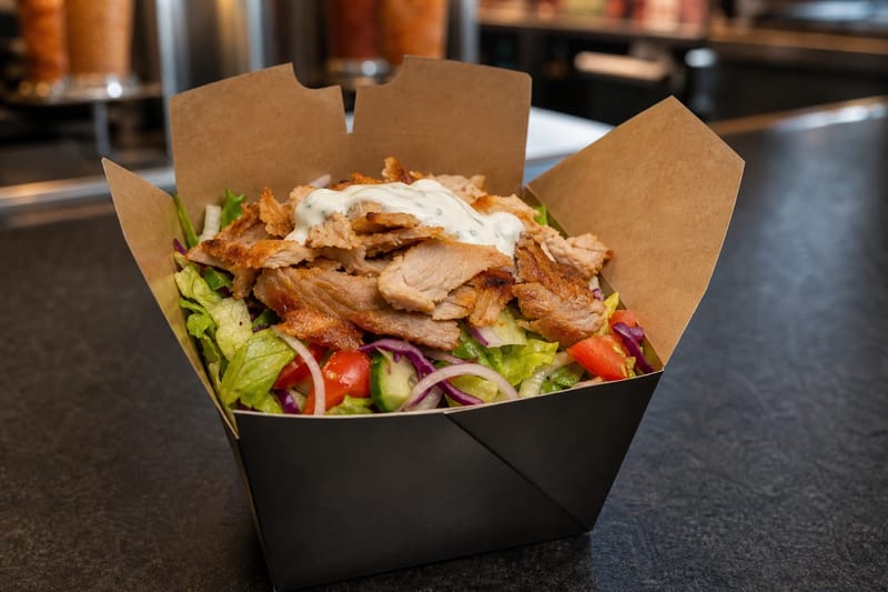 Dönerbox mit Salat